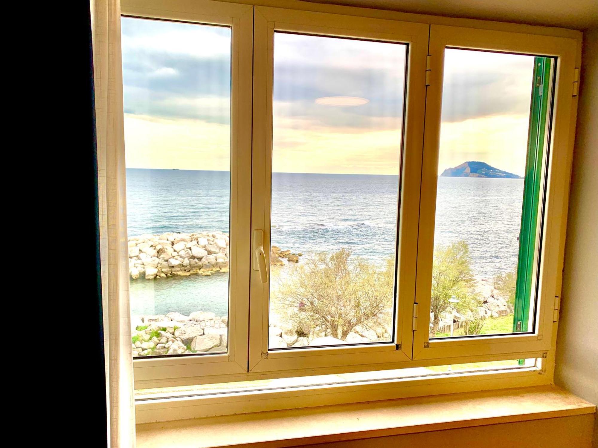 Bed and Breakfast Artis Mare Pozzuoli Exterior foto